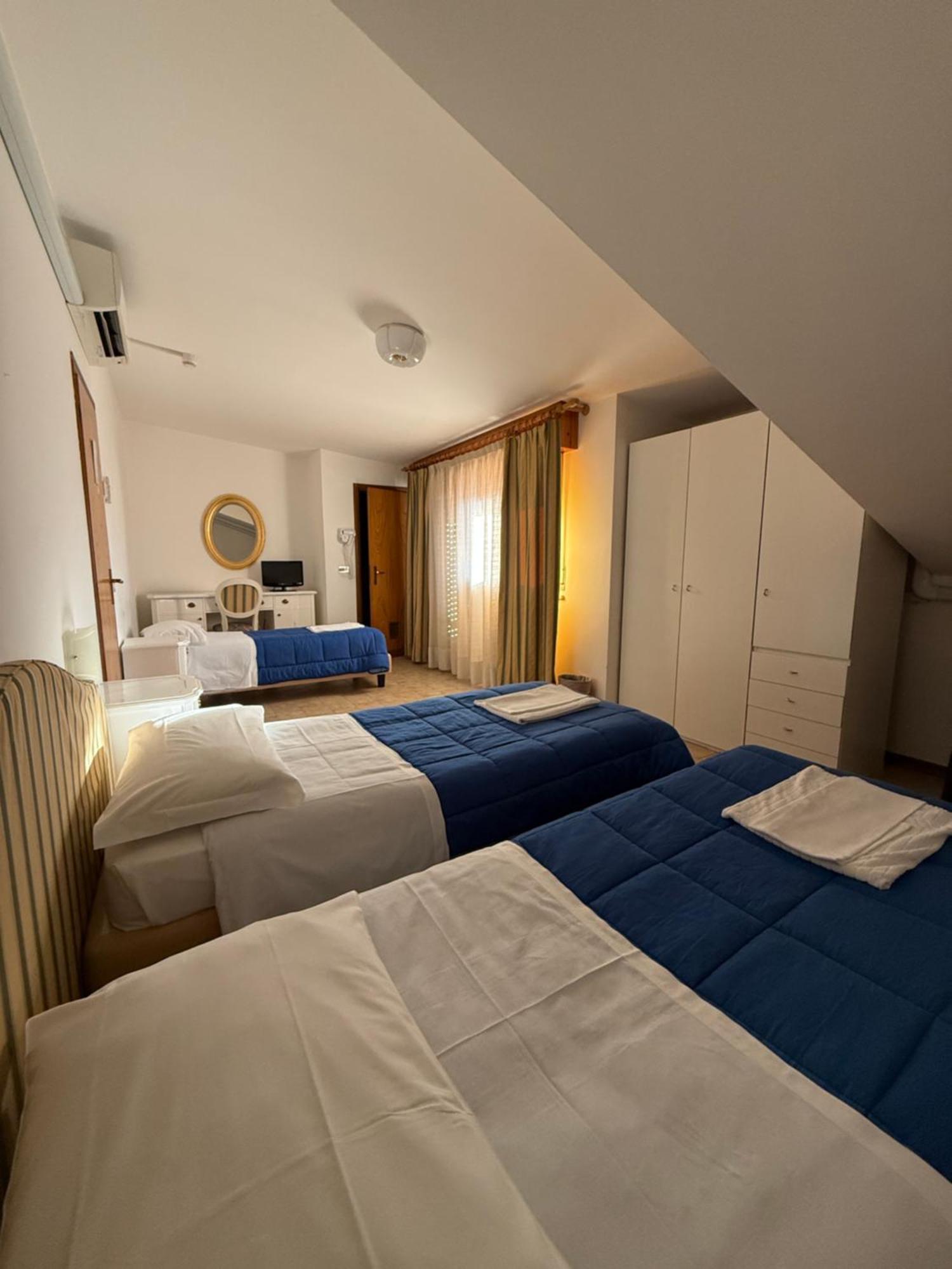 Hotel Gasperoni Сан-Марино Экстерьер фото